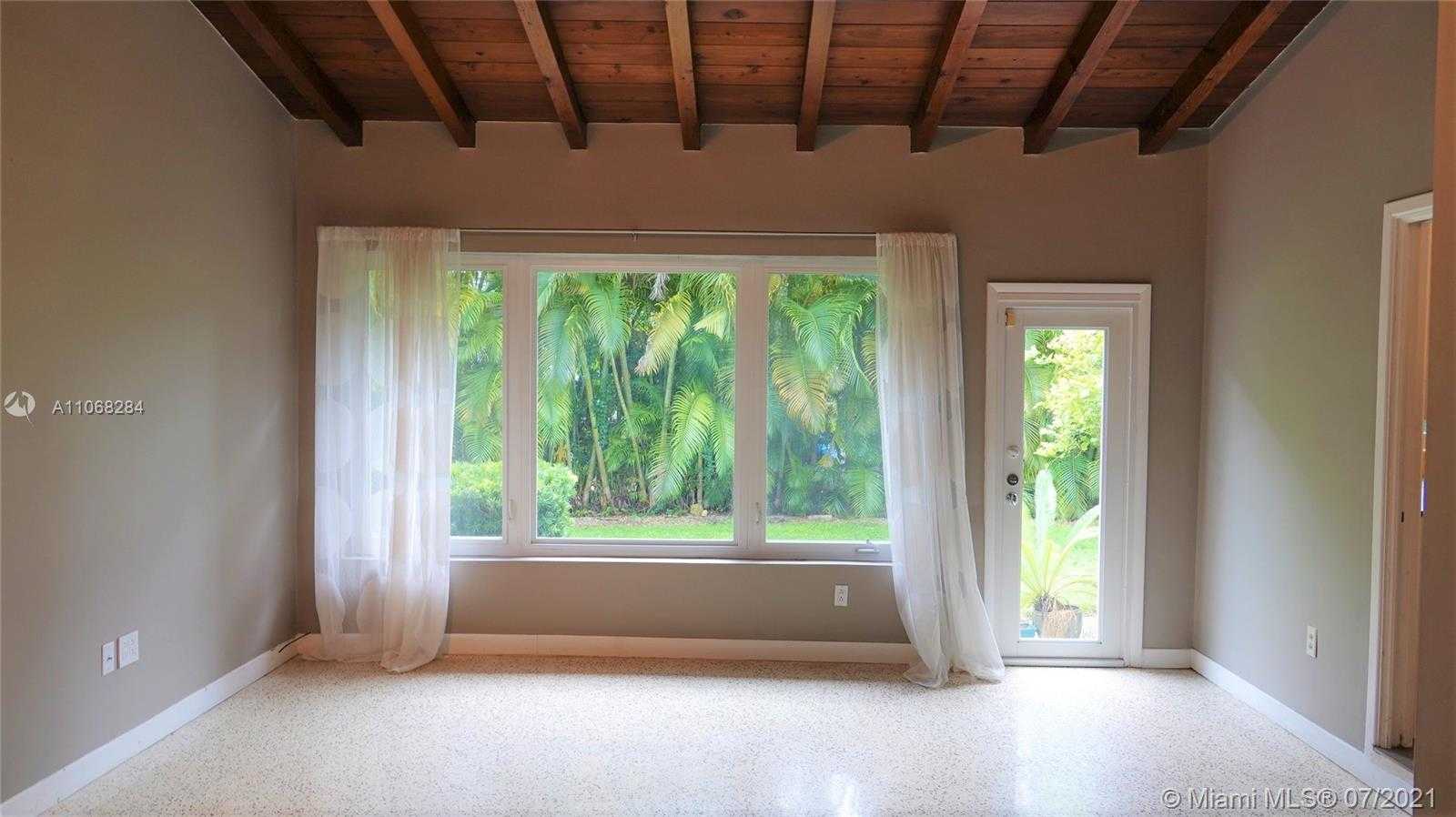 Small Image of 310 CANDIA AVE, Coral Gables Number 5