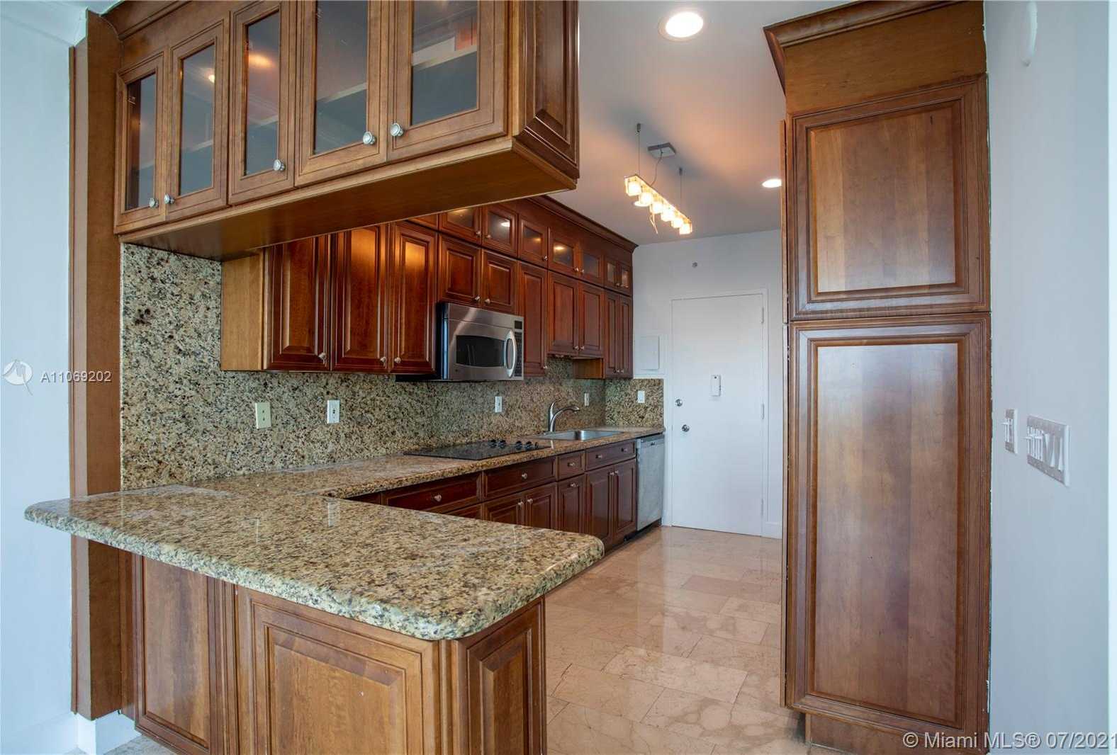 Small Image of 5055 COLLINS AVE #PH K/L, Miami Beach Number 4