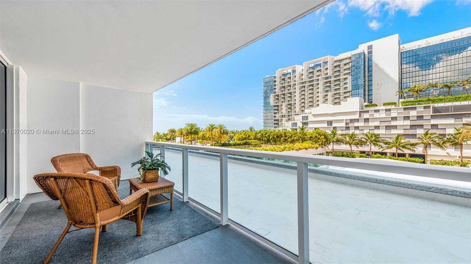 Small Image of 2301 COLLINS AVE #301, Miami Beach Number 2