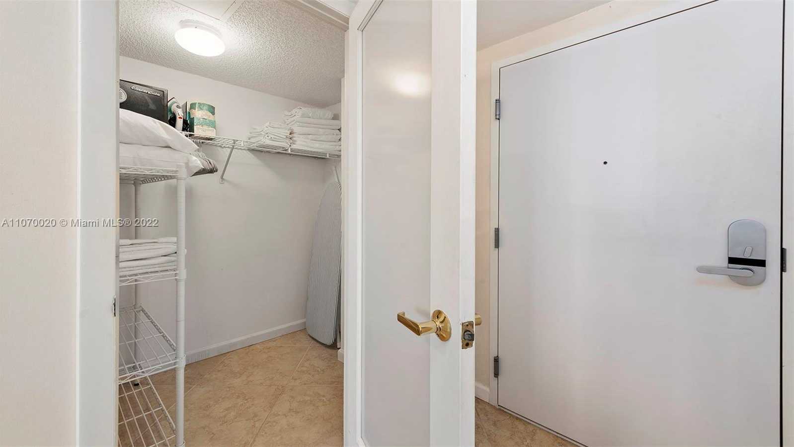 Small Image of 2301 COLLINS AVE #301, Miami Beach Number 20