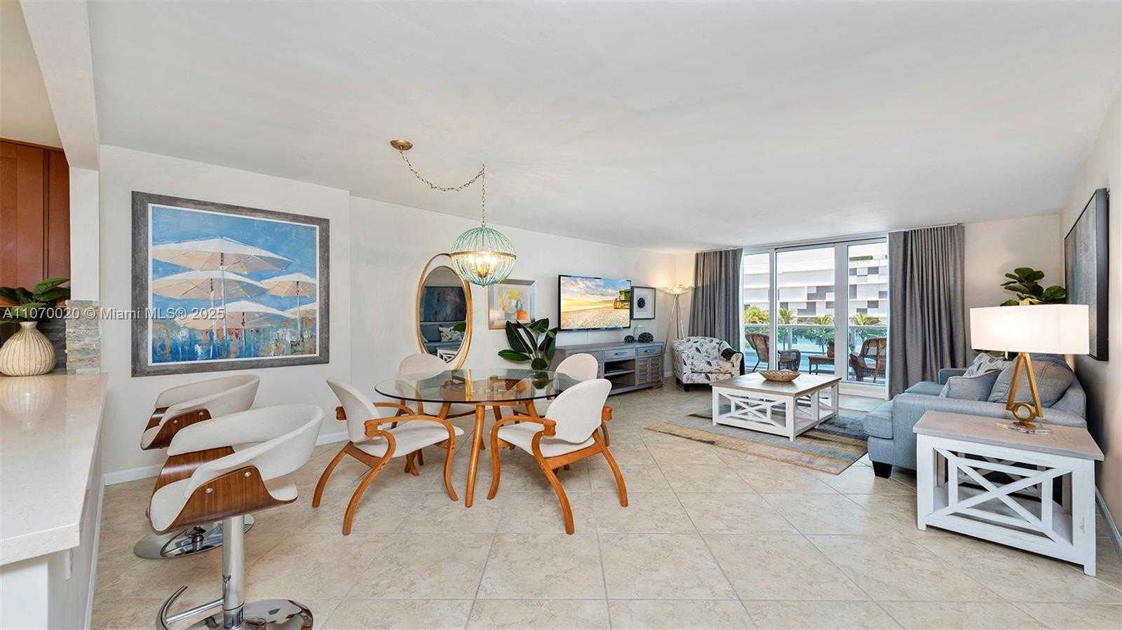 Small Image of 2301 COLLINS AVE #301, Miami Beach Number 8