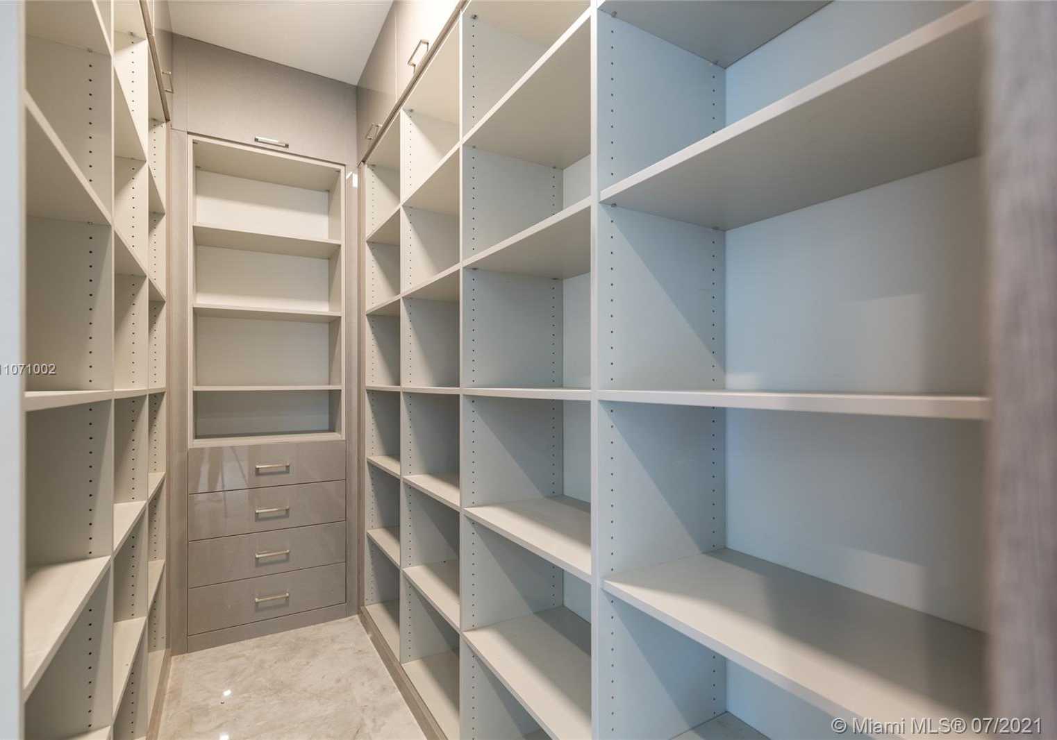 Small Image of 445 WEST 42ND ST #N/A, Miami Beach Number 11