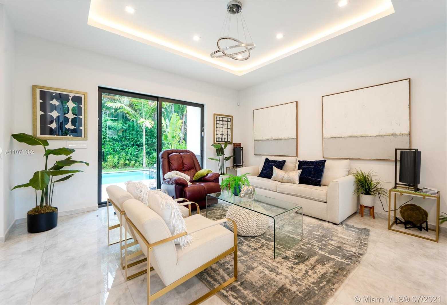 Small Image of 445 WEST 42ND ST #N/A, Miami Beach Number 4