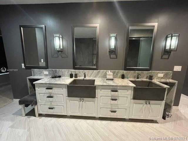 Small Image of 8800 NORTH WEST 72ND ST #8800, Parkland Number 37