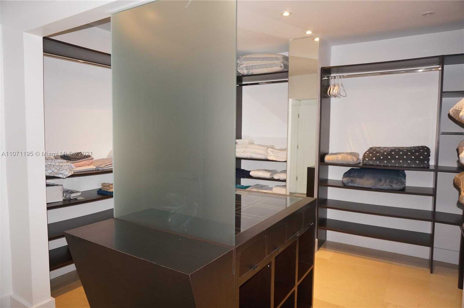 Small Image of 4001 SOUTH OCEAN DR #PH1, Hollywood Number 25