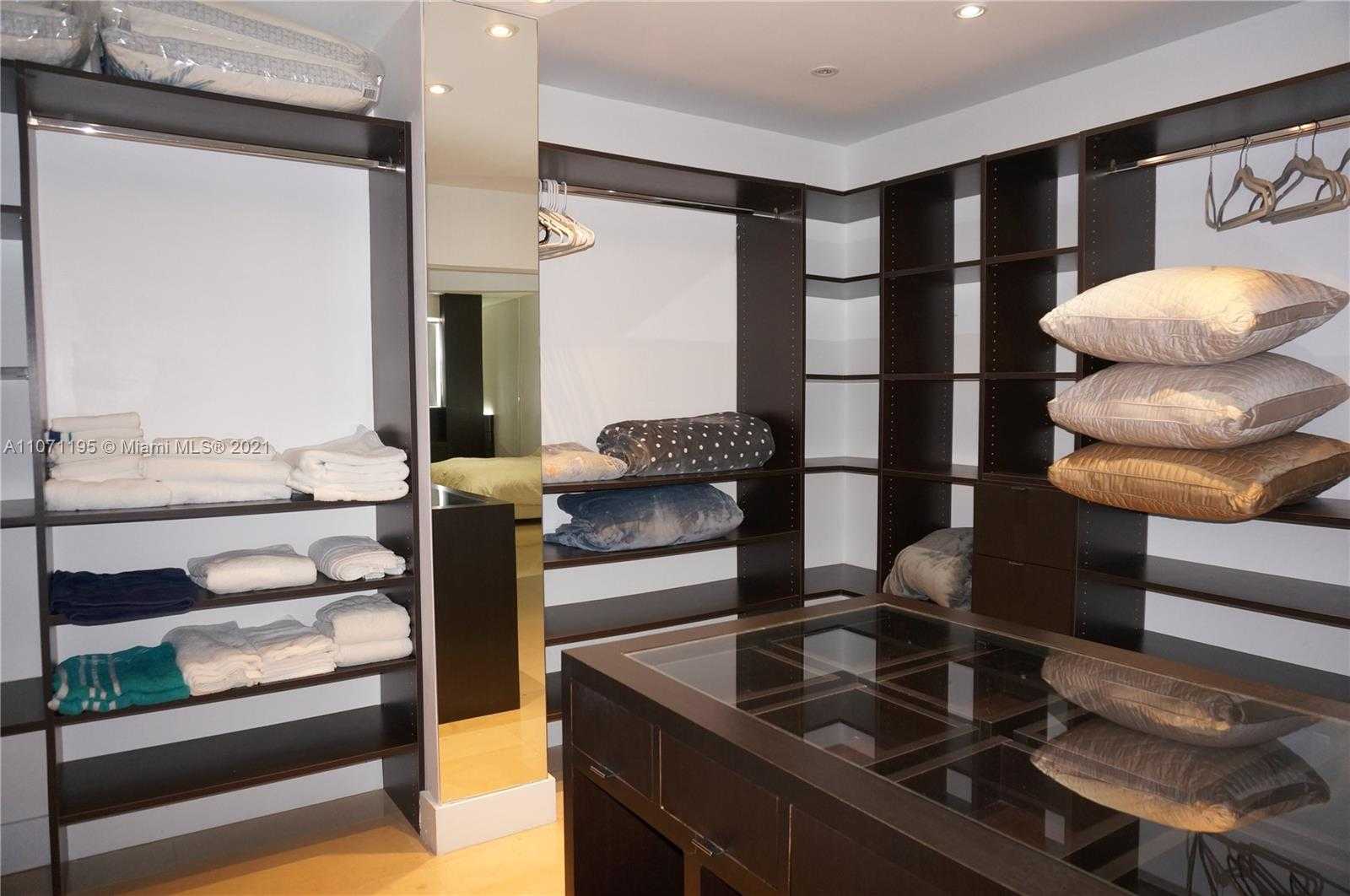Small Image of 4001 SOUTH OCEAN DR #PH1, Hollywood Number 26