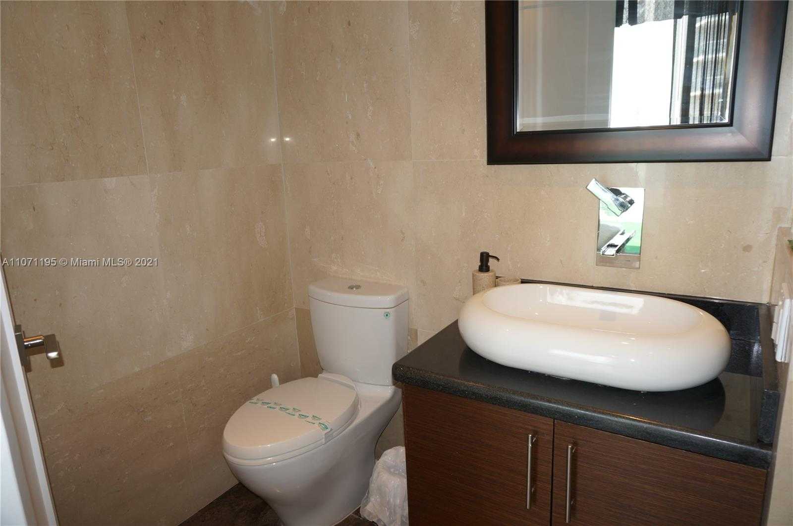 Small Image of 4001 SOUTH OCEAN DR #PH1, Hollywood Number 36