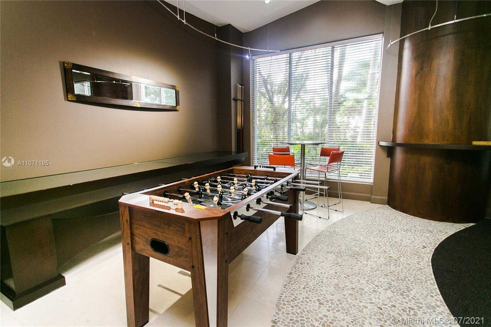 Small Image of 4001 SOUTH OCEAN DR #PH1, Hollywood Number 46