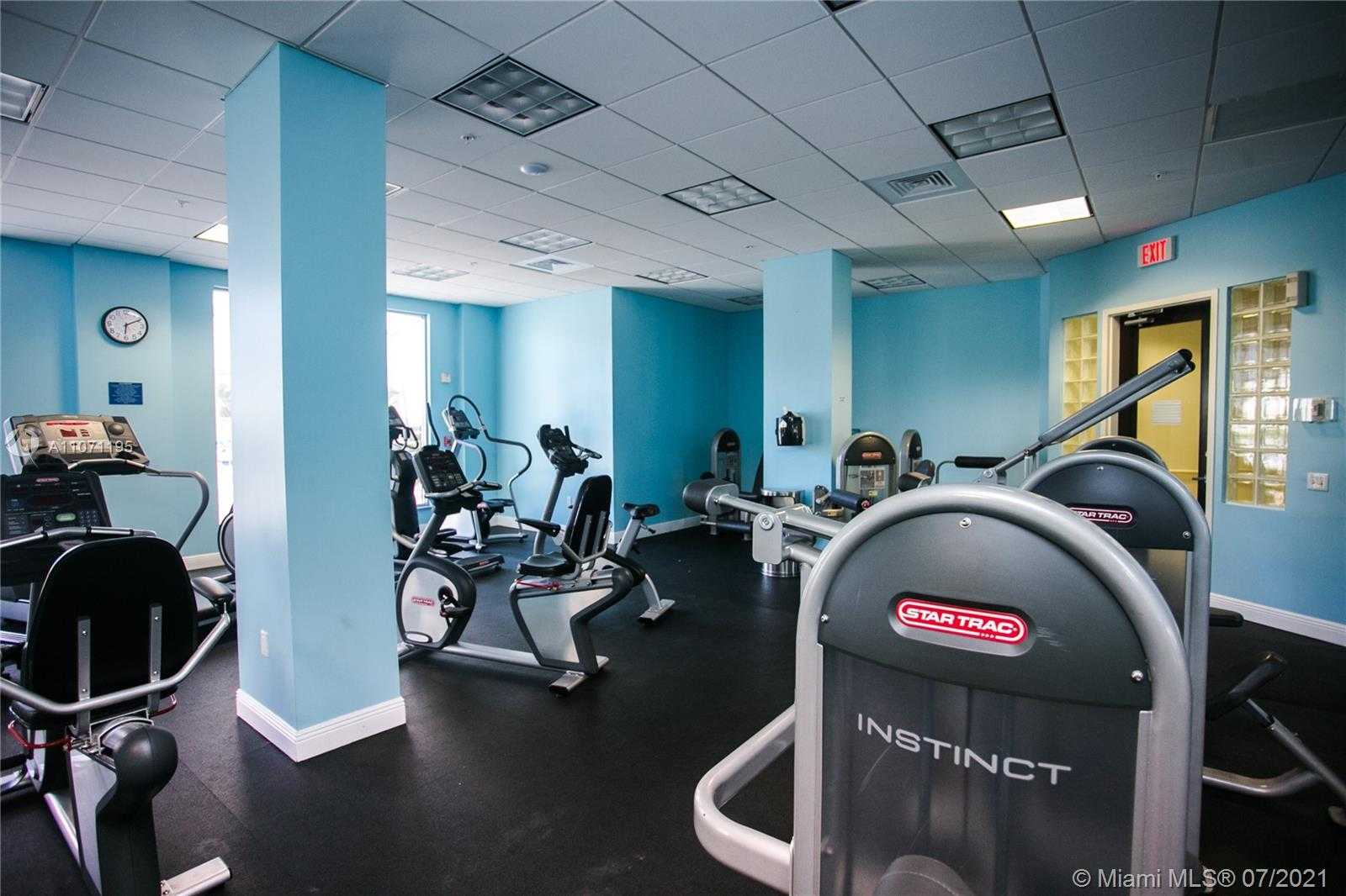 Small Image of 4001 SOUTH OCEAN DR #PH1, Hollywood Number 48