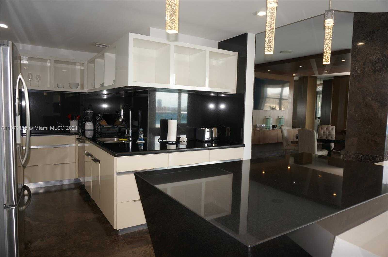Small Image of 4001 SOUTH OCEAN DR #PH1, Hollywood Number 6