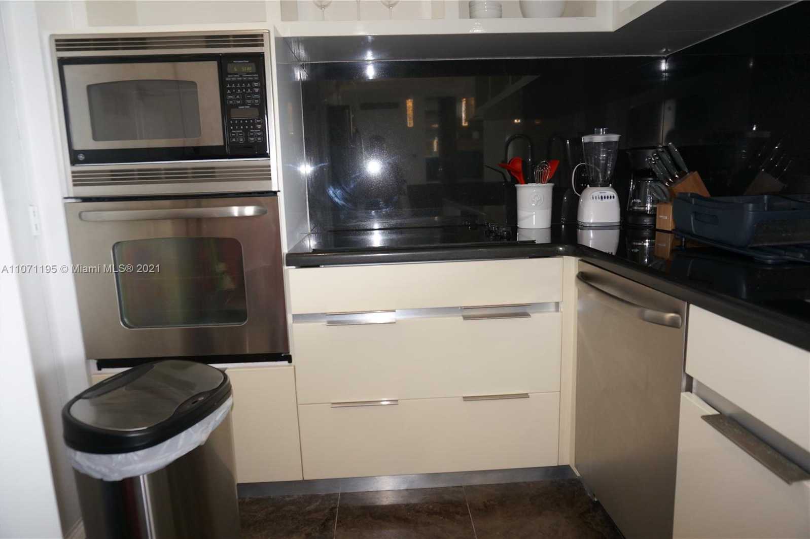 Small Image of 4001 SOUTH OCEAN DR #PH1, Hollywood Number 7