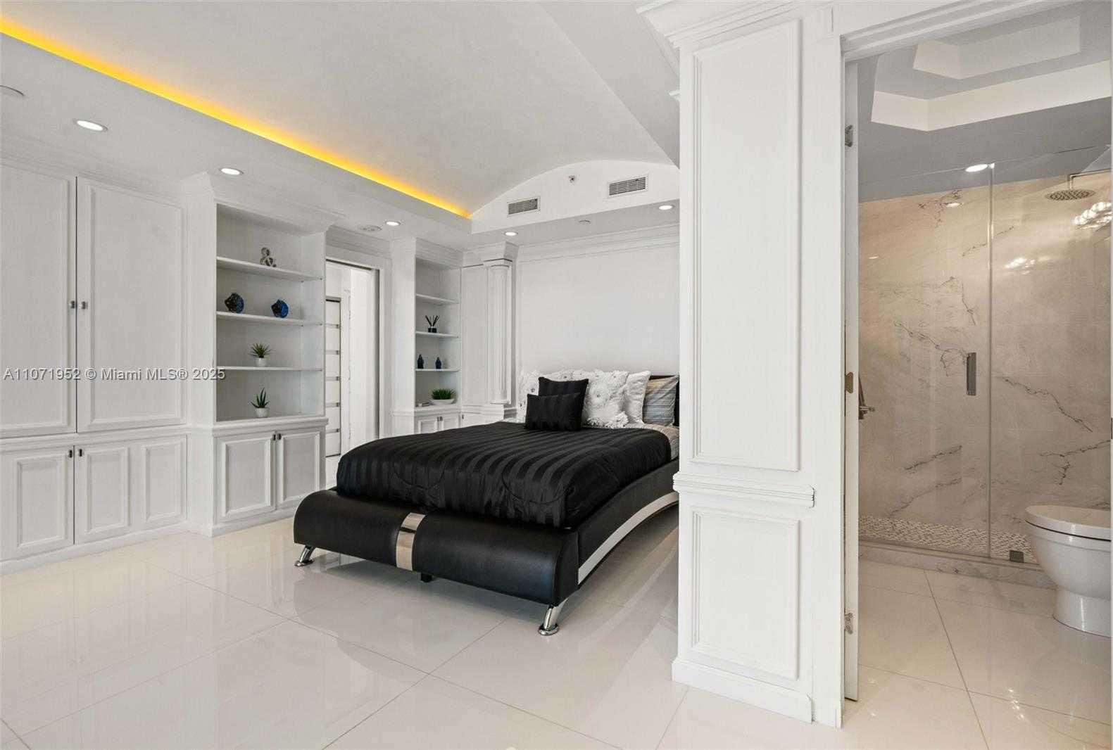 Small Image of 100 LINCOLN RD #PH6, Miami Beach Number 20