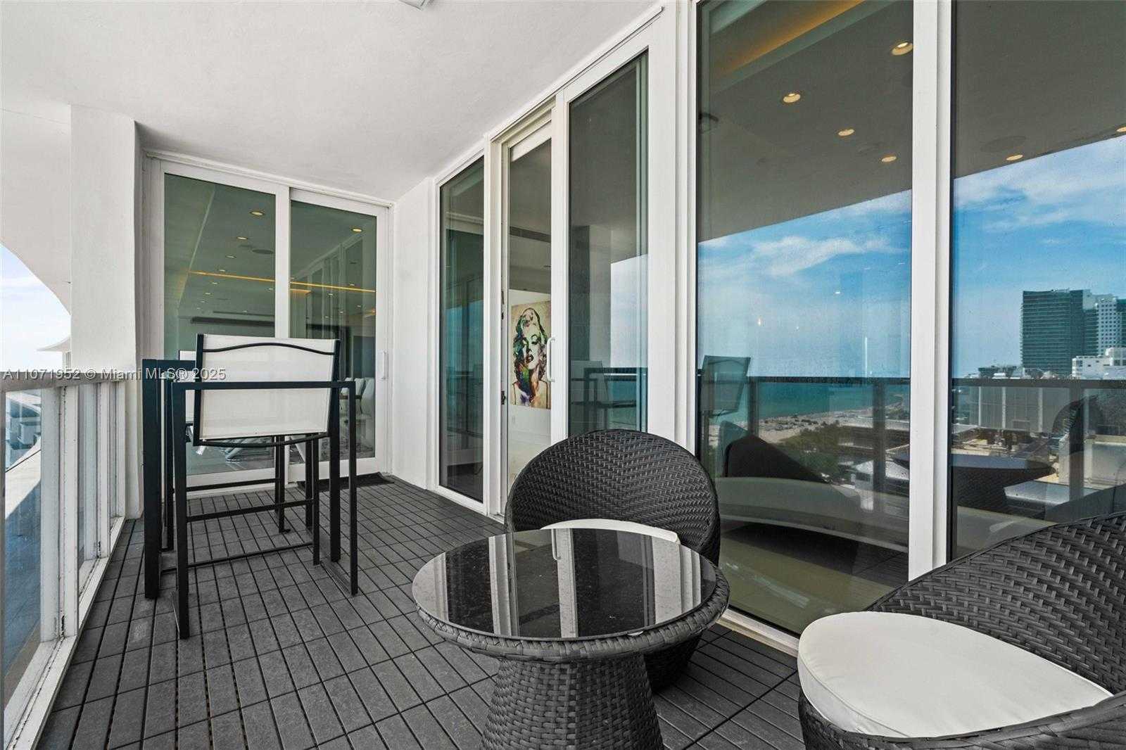 Small Image of 100 LINCOLN RD #PH6, Miami Beach Number 25