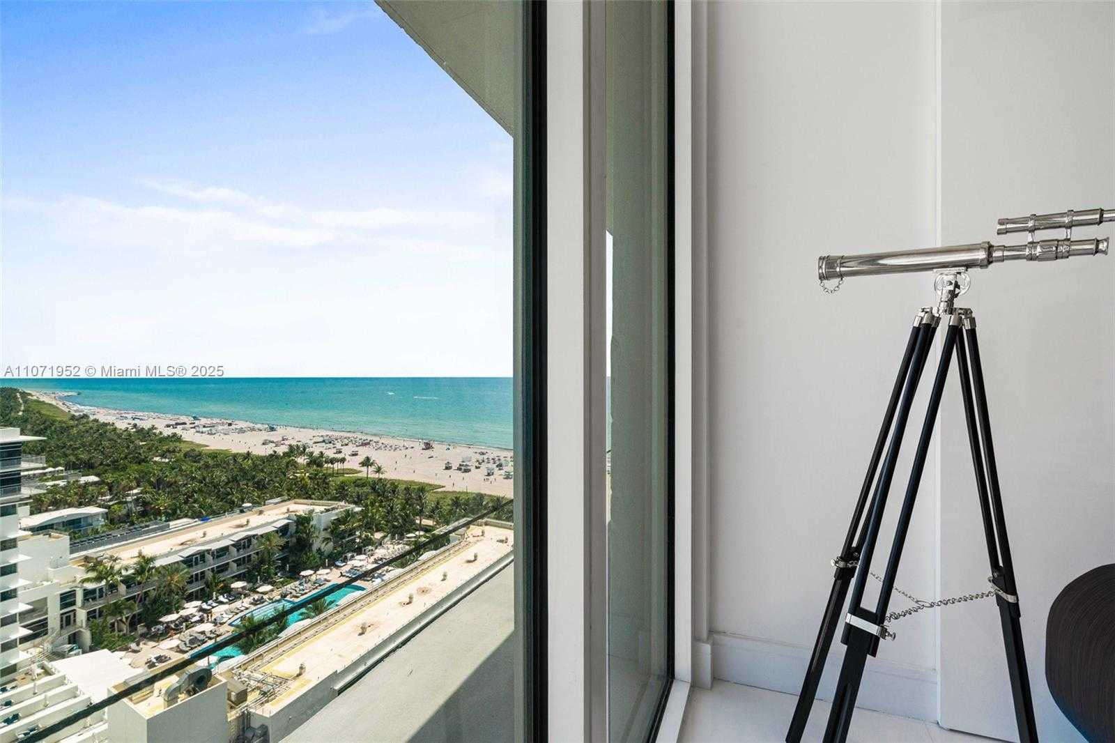 Small Image of 100 LINCOLN RD #PH6, Miami Beach Number 9