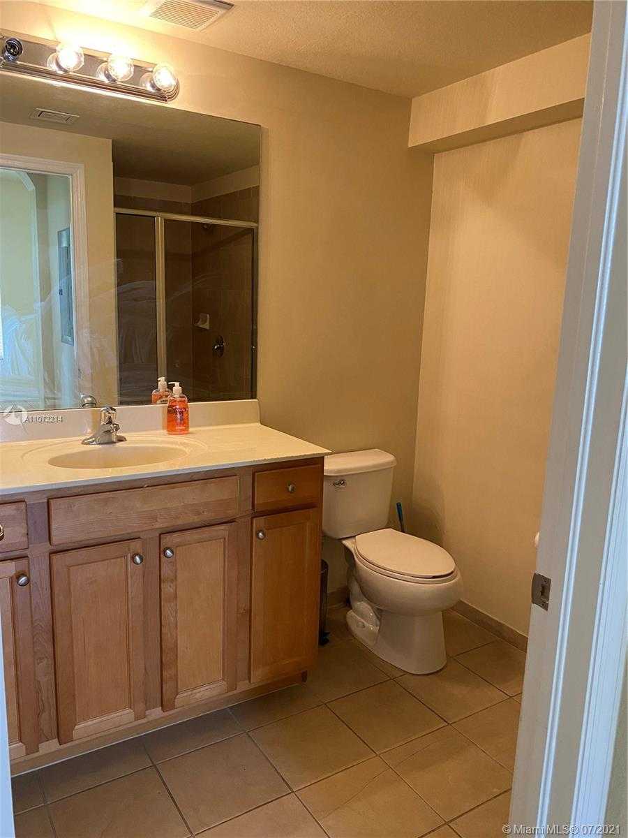 Small Image of 16731 SOUTH WEST 96TH ST, Miami Number 11