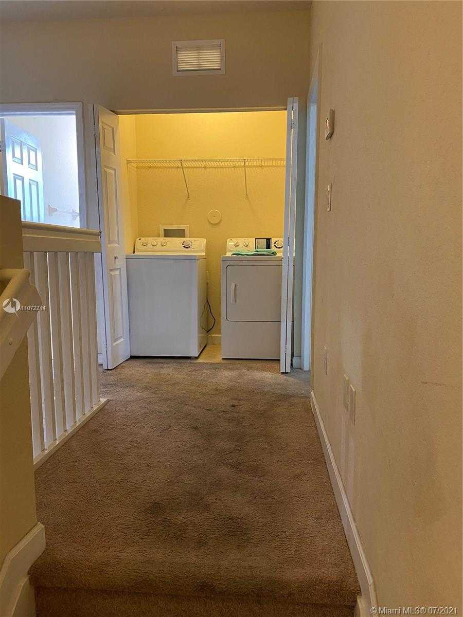 Small Image of 16731 SOUTH WEST 96TH ST, Miami Number 12