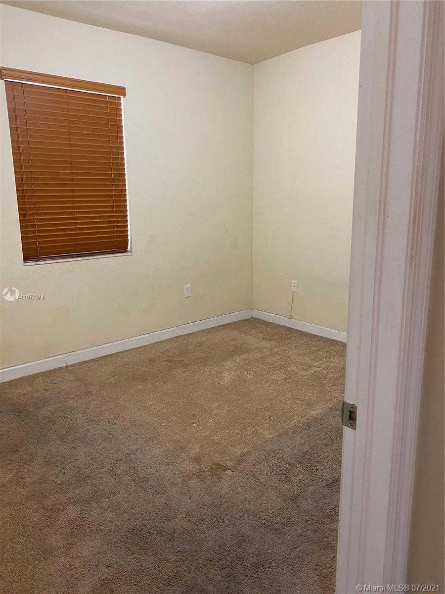 Small Image of 16731 SOUTH WEST 96TH ST, Miami Number 14