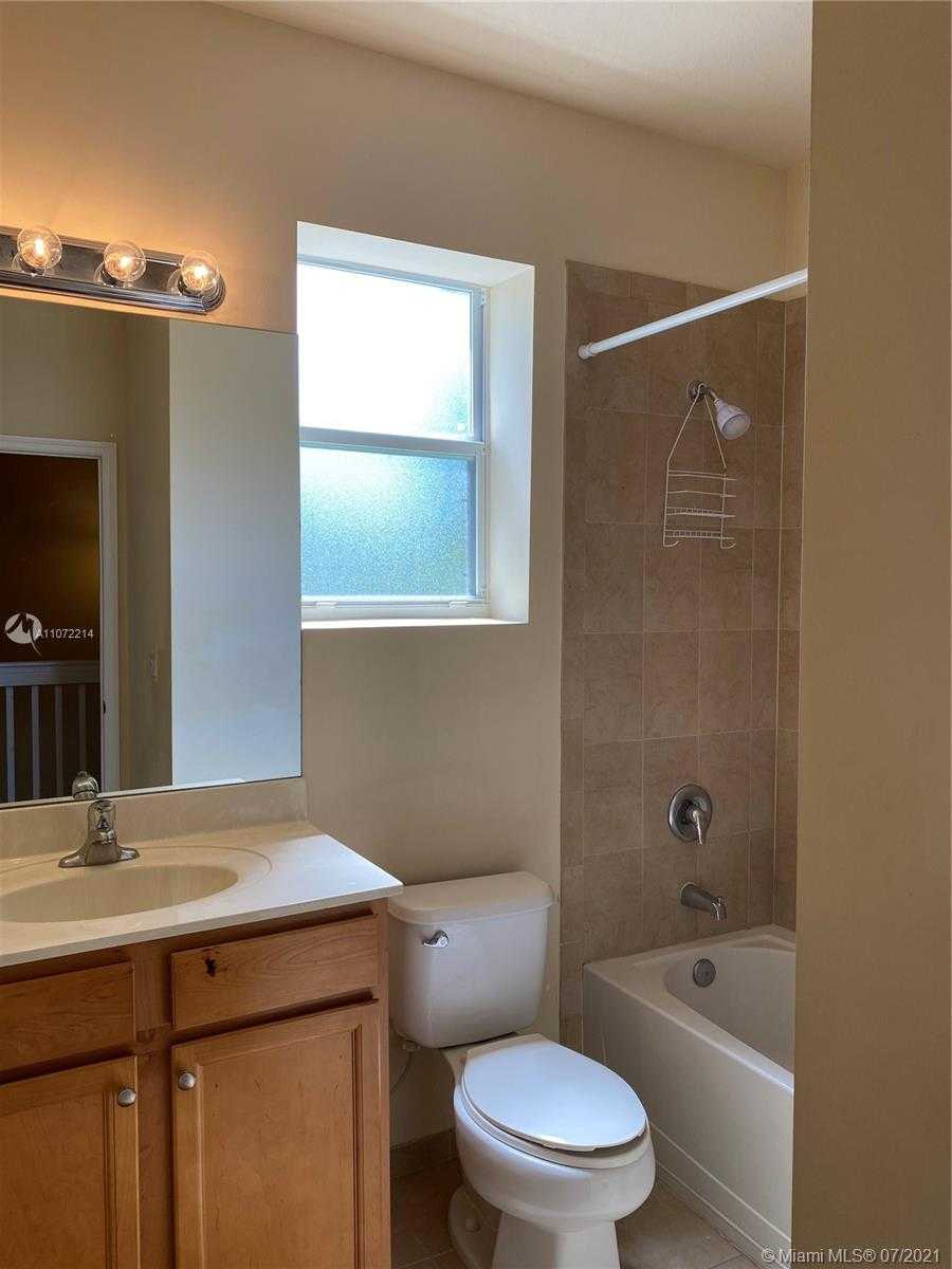Small Image of 16731 SOUTH WEST 96TH ST, Miami Number 15