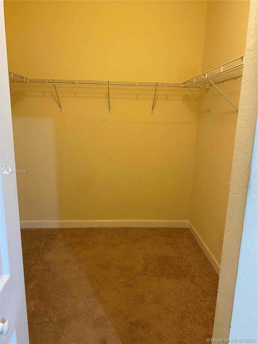 Small Image of 16731 SOUTH WEST 96TH ST, Miami Number 17
