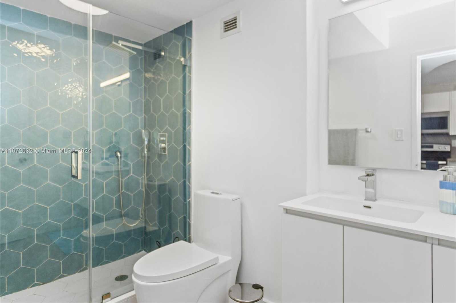 Small Image of 100 LINCOLN RD #1627, Miami Beach Number 10
