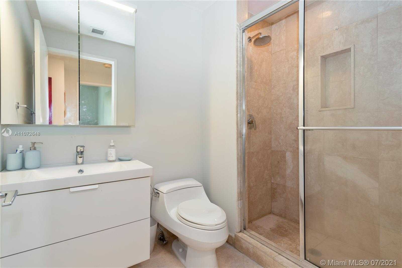 Small Image of 715 CRANDON BLVD #306, Key Biscayne Number 12