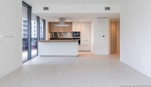 Small Image of 1000 BRICKELL PLZ #4015, Miami Number 10