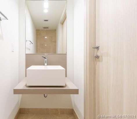 Small Image of 1000 BRICKELL PLZ #4015, Miami Number 16