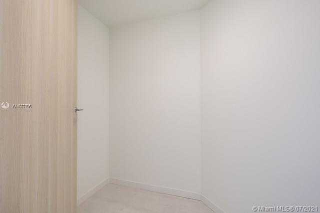 Small Image of 1000 BRICKELL PLZ #4015, Miami Number 18