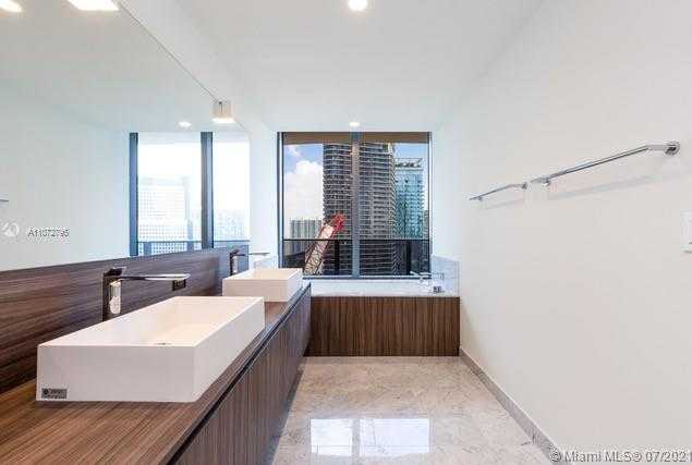 Small Image of 1000 BRICKELL PLZ #4015, Miami Number 22
