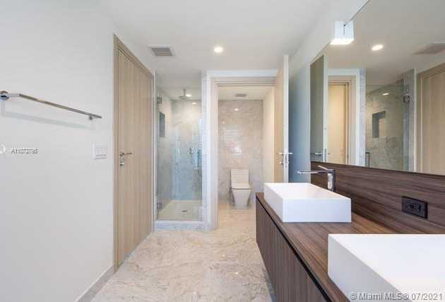 Small Image of 1000 BRICKELL PLZ #4015, Miami Number 23