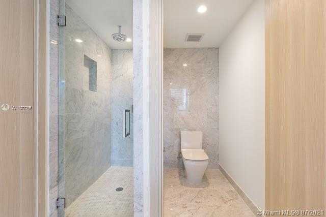 Small Image of 1000 BRICKELL PLZ #4015, Miami Number 24