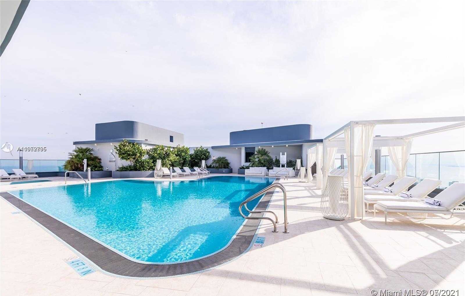 Small Image of 1000 BRICKELL PLZ #4015, Miami Number 4