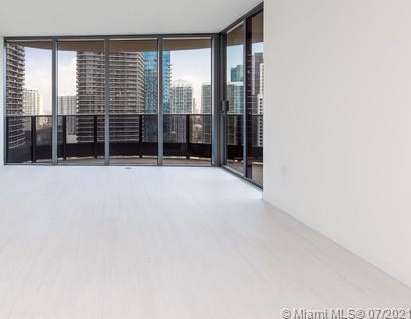 Small Image of 1000 BRICKELL PLZ #4015, Miami Number 5