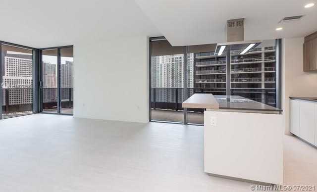 Small Image of 1000 BRICKELL PLZ #4015, Miami Number 6