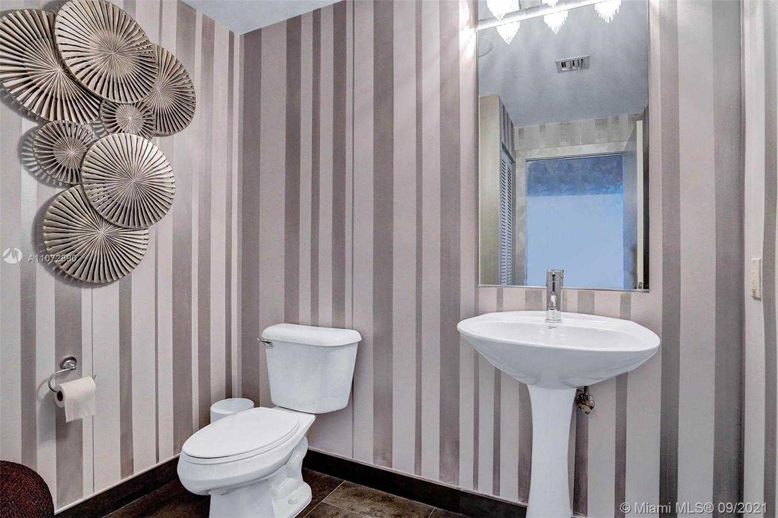 Small Image of 888 BISCAYNE BLVD #2608, Miami Number 13