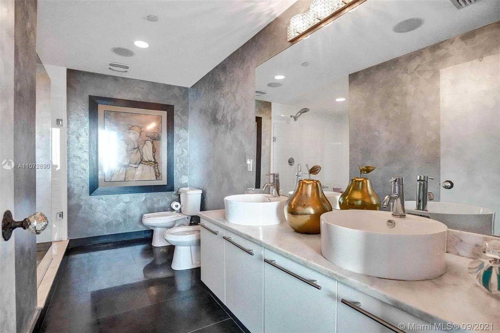 Small Image of 888 BISCAYNE BLVD #2608, Miami Number 20