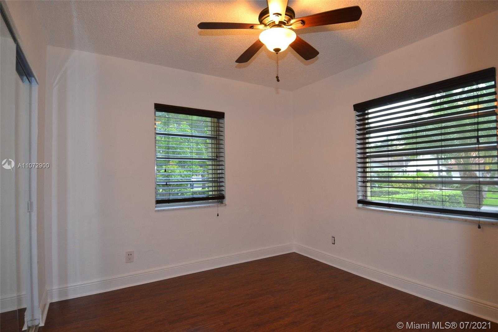 Small Image of 1245 SOUTH WEST 60TH CT, West Miami Number 10