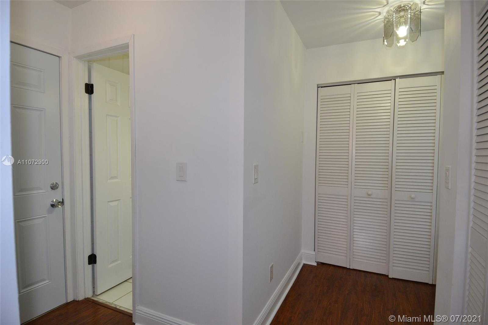 Small Image of 1245 SOUTH WEST 60TH CT, West Miami Number 15