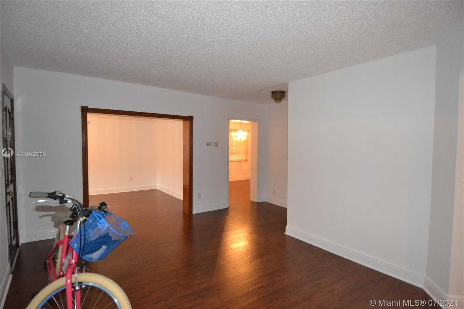 Small Image of 1245 SOUTH WEST 60TH CT, West Miami Number 6