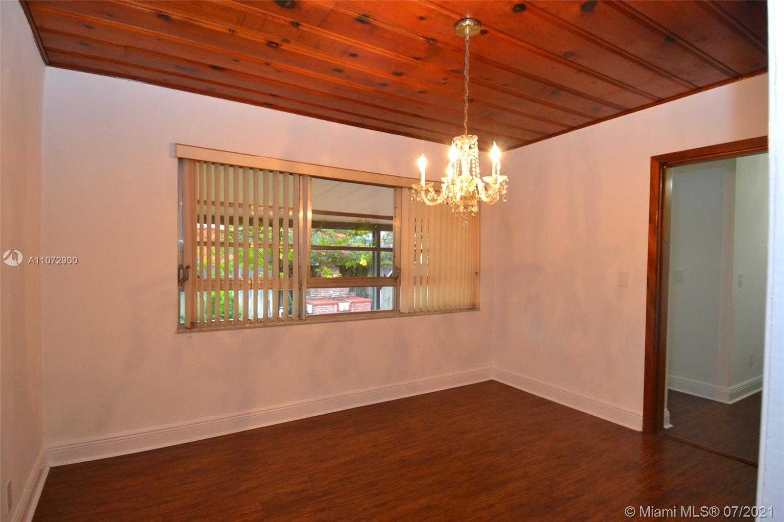 Small Image of 1245 SOUTH WEST 60TH CT, West Miami Number 7