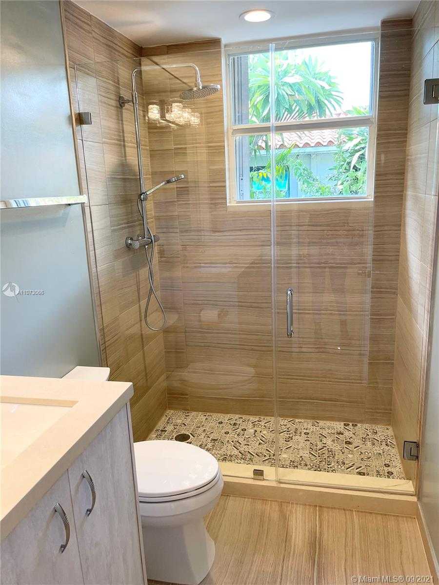 Small Image of 4555 NORTH JEFFERSON AVE, Miami Beach Number 22
