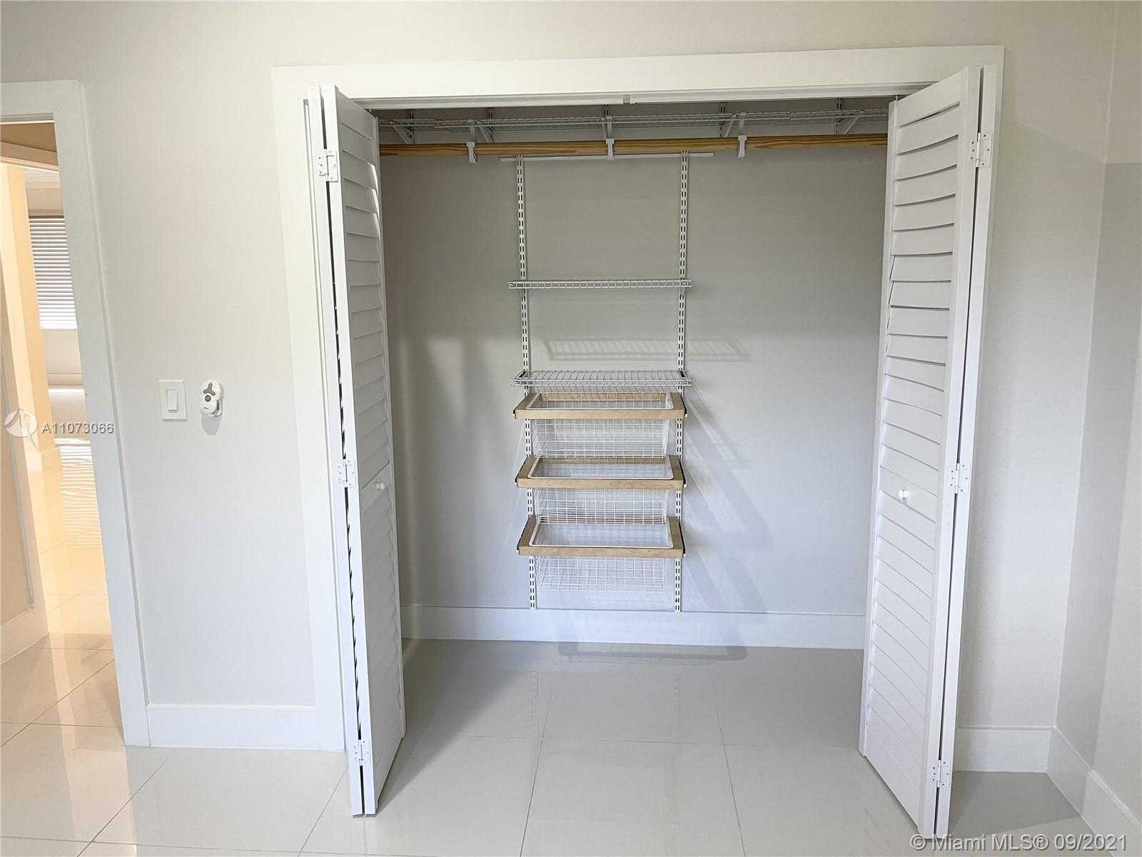 Small Image of 4555 NORTH JEFFERSON AVE, Miami Beach Number 23