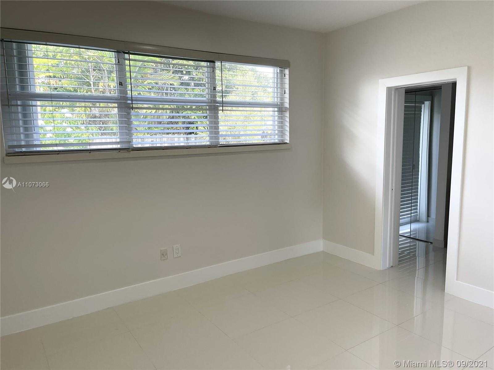 Small Image of 4555 NORTH JEFFERSON AVE, Miami Beach Number 25