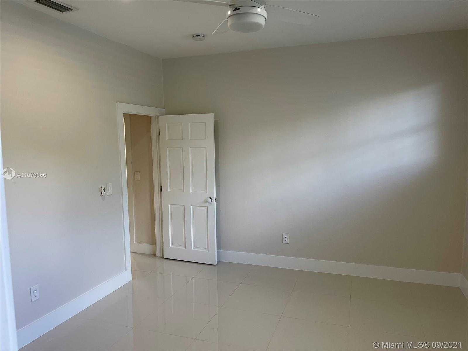 Small Image of 4555 NORTH JEFFERSON AVE, Miami Beach Number 37