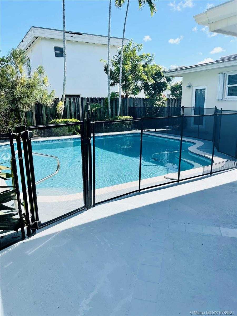 Small Image of 4555 NORTH JEFFERSON AVE, Miami Beach Number 48