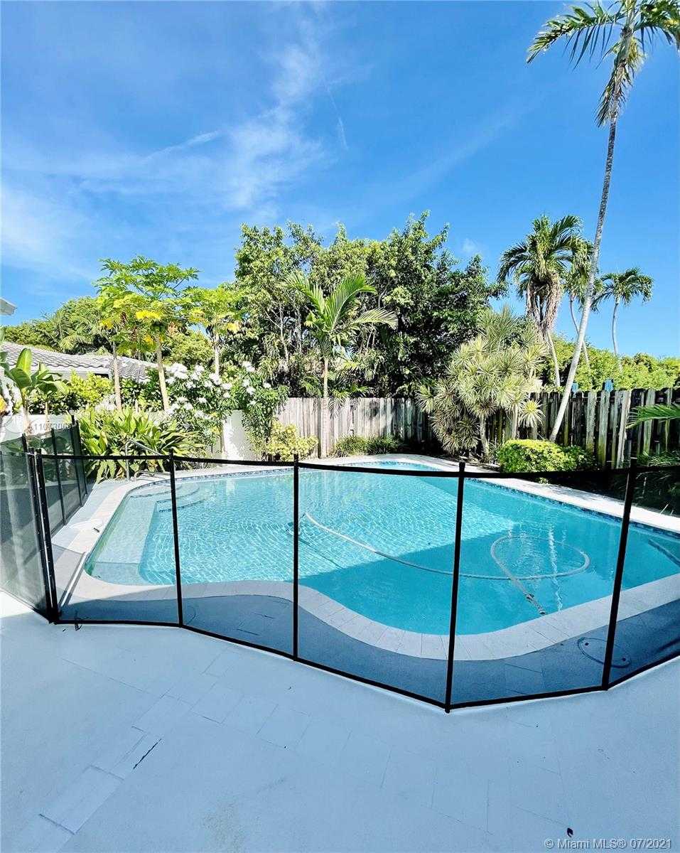 Small Image of 4555 NORTH JEFFERSON AVE, Miami Beach Number 49