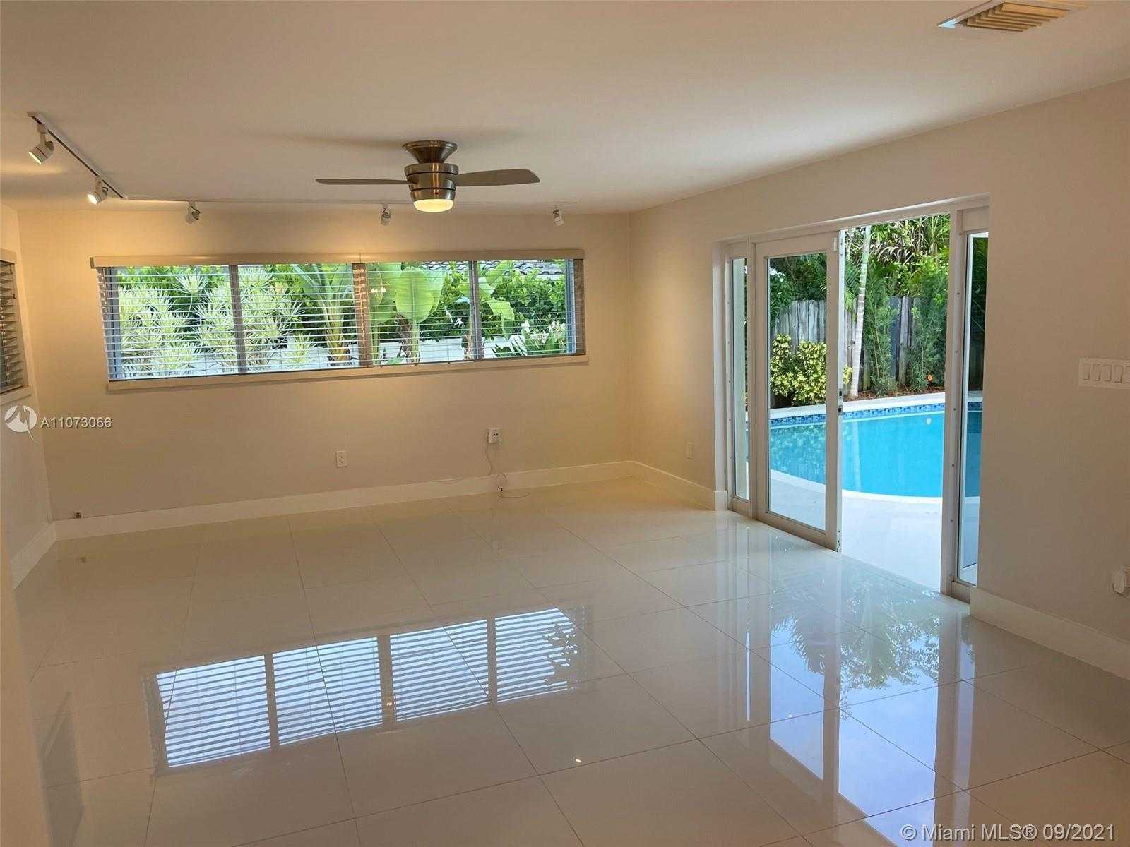 Small Image of 4555 NORTH JEFFERSON AVE, Miami Beach Number 9