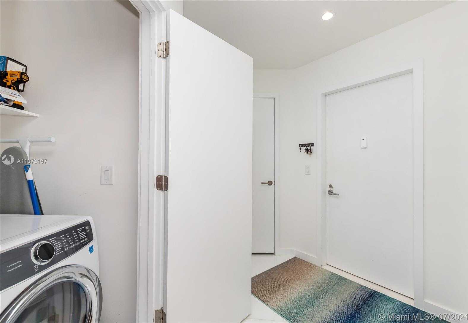 Small Image of 851 NORTH EAST 1ST AVE #3304, Miami Number 23