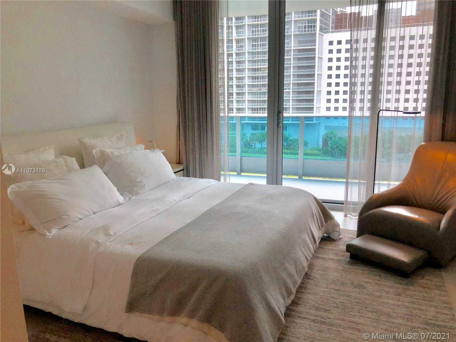Small Image of 200 BISCAYNE BOULEVARD WAY #507, Miami Number 15