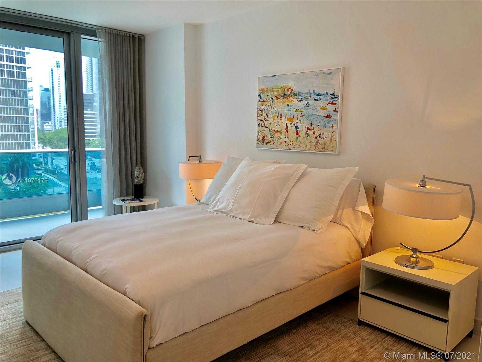 Small Image of 200 BISCAYNE BOULEVARD WAY #507, Miami Number 18